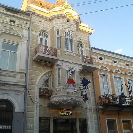 Hotel Rares Ботошани Экстерьер фото